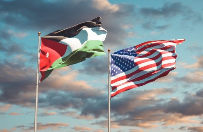 الصفدي ووالتز يؤكدان أهمية علاقات الشراكة بين الأردن والولايات المتحدة