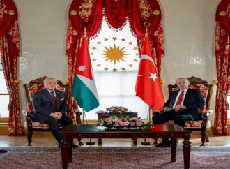 الملك وأردوغان يؤكدان ضرورة الحفاظ على سيادة الدول بما يحقق السلام