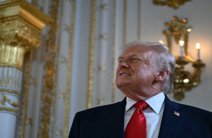 ترامب يدعو الكونغرس إلى أن يقر مشروع قانون ينهي الإغلاق الحكومي