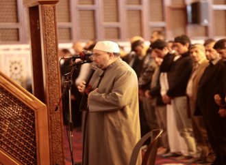 الأردنيون يُحيون ليلة القدر وأكفهم مرفوعة بالدعاء بأن يحفظ الأردن وأمنه