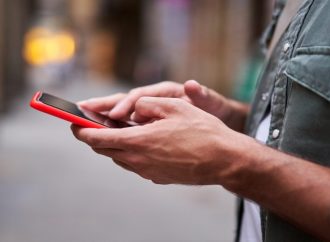إطلاق تجريبي لنظام الإنذار المبكر على الهواتف المحمولة في المملكة