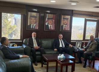 وزير المياه والري يستقبل ممثل منظمة الفاو – صور