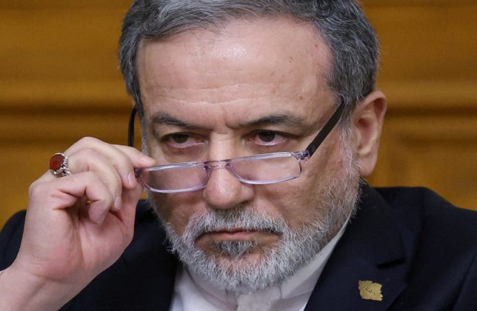 عراقجي: الضربة على المدرسة الإيرانية كانت هجوما من الولايات المتحدة
