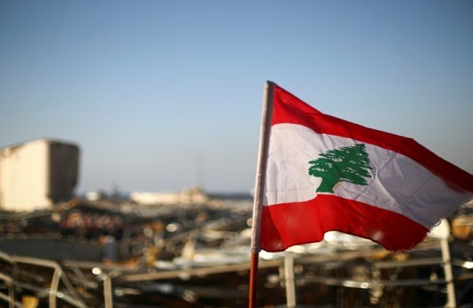 لبنان يسحب اعتماد السفير الإيراني ويطلب مغادرته ويستدعي سفيره من طهران
