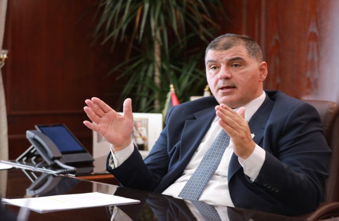 الصمادي: الاختراق الإيراني السيبراني لموقع الصوامع استهدف التأثير على المخزون الاستراتيجي