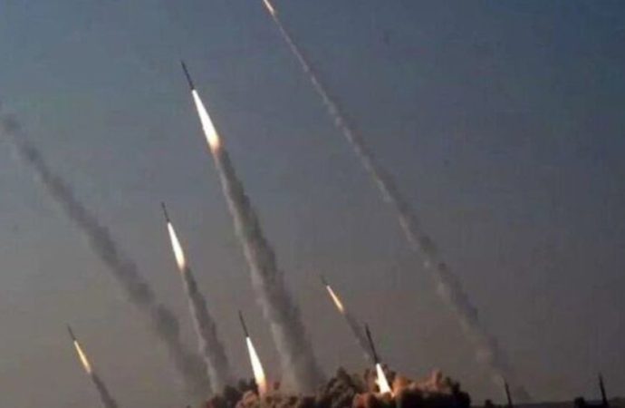 قائد القوات الجوية الإيرانية: اعتبارا من الآن لن يتم إطلاق صواريخ برؤوس حربية يقل وزنها عن طن