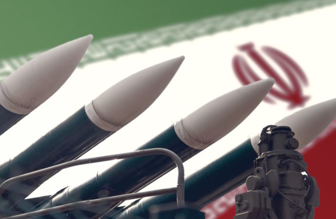 إيران تستهدف مواقع إسرائيلية وأميركية في الإمارات والعراق