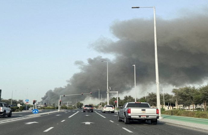 الدفاعات الجوية الإماراتية تصدّت لـ9 صواريخ باليستية و33 مسيّرة
