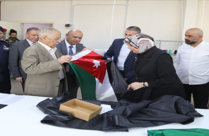 رئيس الديوان الملكي يتفقد مشاريع مبادرات ملكية في جرش