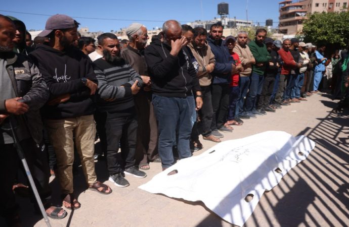 استشهاد فتى فلسطيني في قطاع غزة برصاص الاحتلال الإسرائيلي
