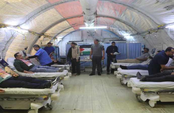 المستشفى الميداني الأردني جنوب غزة/9 ينظم حملة تبرع بالدم