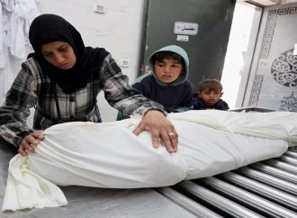 استشهاد مسنة وإصابات بينها طفل بجروح خطيرة برصاص الاحتلال في غزة
