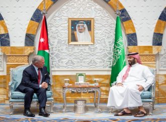 الملك وولي العهد السعودي يبحثان تداعيات التطورات الإقليمية على أمن المنطقة والعالم