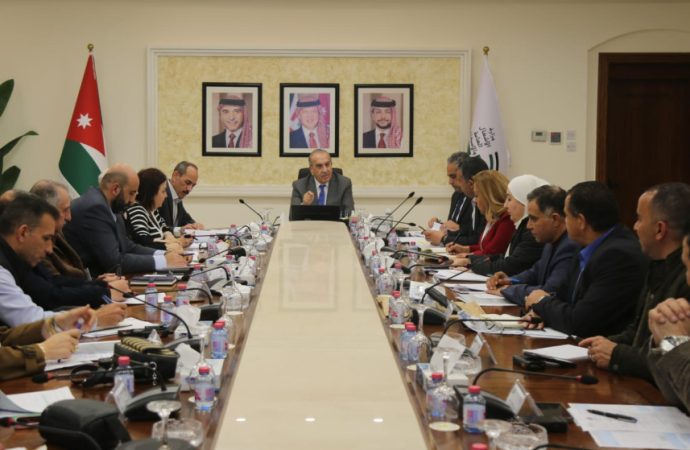 أبو السمن يؤكد ضرورة رفع مستوى الجاهزية للتعامل مع الظروف الطارئة
