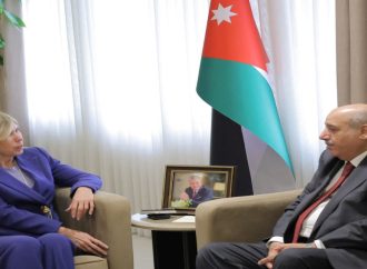 رئيس مجلس النواب يحذر من استغلال إسرائيل للحرب ومحاولتها تغيير الوضع القائم بالقدس