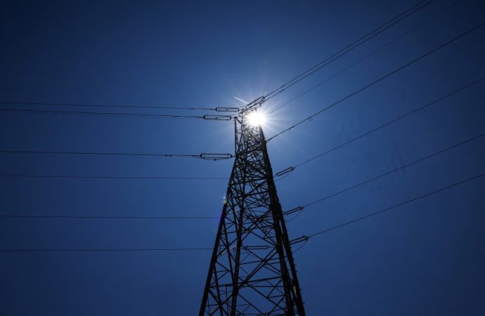 العراق: تطوير مشروع الربط الكهربائي مع الأردن تمهيدا للمرحلة الثانية