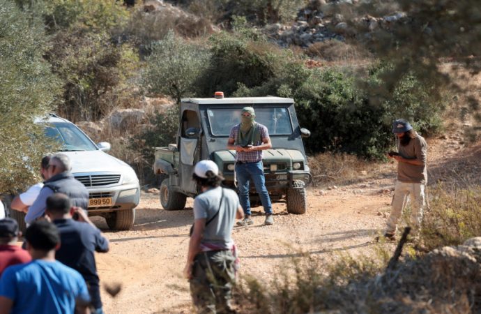 إصابة خمسة فلسطينيين في هجوم جديد لمستوطنين في الضفة الغربية