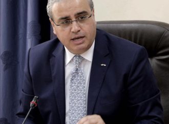 وزير الصحة يرد على الشرفات: نعمل على تغيير الوصف