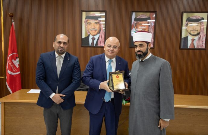 الجامعة الهاشمية تختتم فعالياتها الرمضانية بتكريم الفائزين بمسابقتي حفظ القرآن الكريم ومقرئ الجامعة لعام 2026