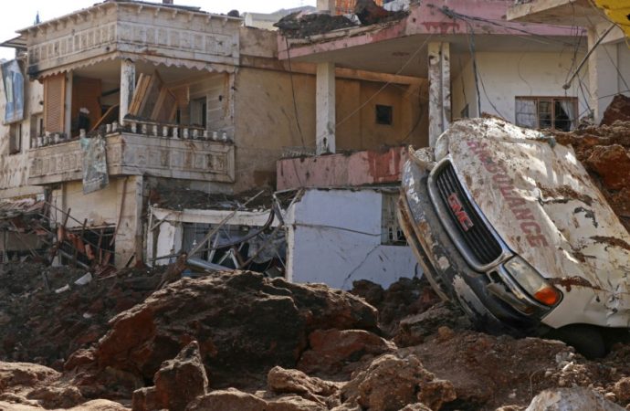 قرابة 300 قتيل حصيلة الغارات الإسرائيلية على لبنان منذ بدء الحرب