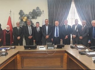 بالصور : العدوان  يلتقي وفد جمعية عَون الثقافية الوطنية