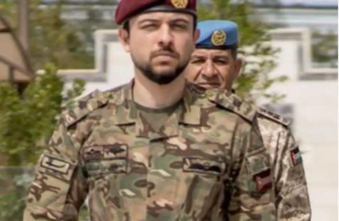 الخصاونة يكتب: ولي العهد يحتفي بثمار خدمة العلم في تخريج فوجها الأول من الرؤية الى التطبيق وعنوانها الانتماء