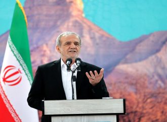 بزشكيان: خرق واشنطن التزاماتها والحصار البحري عقبتان أمام التفاوض