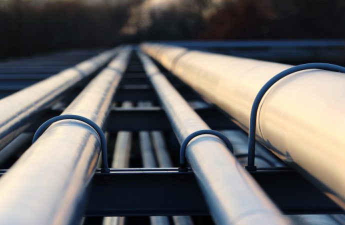 مصنع أنابيب باستثمار أميركي-هندي بـ125 مليون دولار لدعم الناقل الوطني للمياه