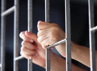 البحث الجنائي يلقي القبض على قاتل أطفاله الثلاثة في الكرك