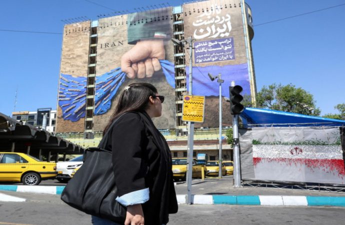 البيت الأبيض: مناقشات بشأن إجراء جولة تفاوض ثانية مع إيران في باكستان