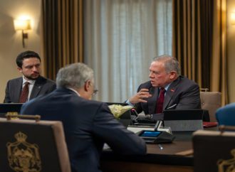 الملك يرحب بإعلان التوصل إلى وقف لإطلاق النار بين الولايات المتحدة وإيران