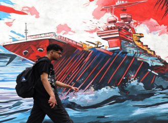 إيران: الحصار الأميركي يقوض الثقة وبزشكيان يدعو للحوار مع ضمانات