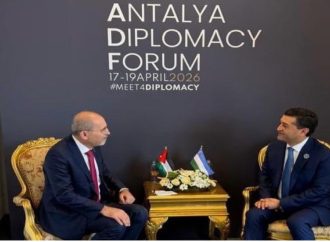 الصفدي يعقد سلسلة لقاءات دبلوماسية على هامش منتدى أنطاليا الدبلوماسي