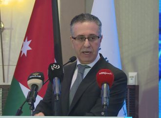 وزير الصناعة والتجارة: الاقتصاد الوطني يواصل نموه رغم توترات المنطقة