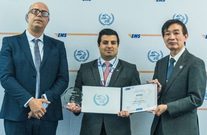 البريد الأردني يحصل على جائزة خدمة العملاء للبريد السريع