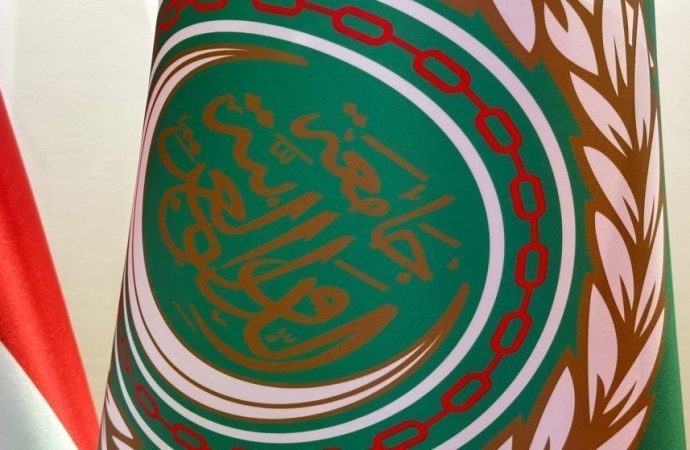 “الجامعة العربية”: سقف المطالب الأمريكية والإيرانية لا يرجح أن يفضي لتسوية