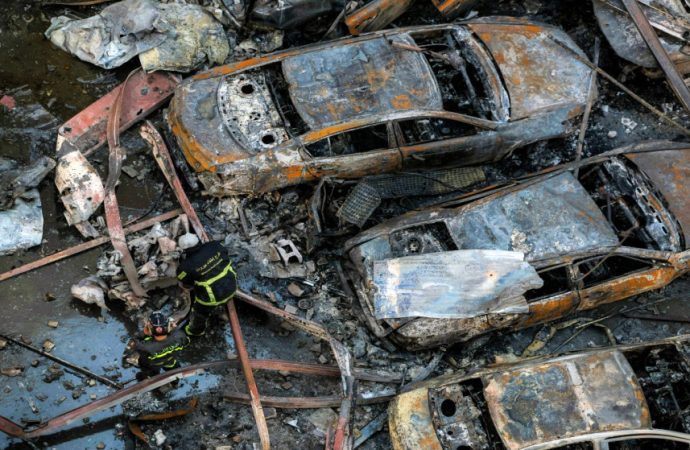 ارتفاع حصيلة الشهداء في لبنان إلى 254 شهيدا جراء غارات الاحتلال الإسرائيلي