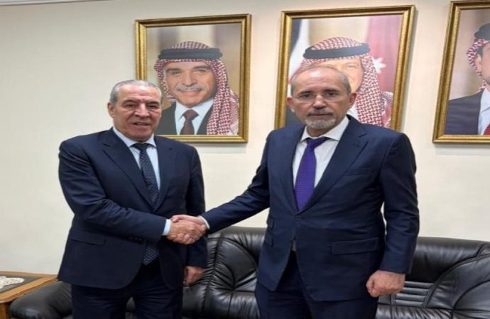 الصفدي والشيخ يبحثان الأوضاع في غزة