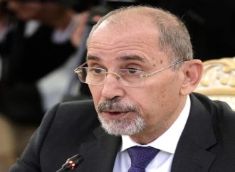 وزير الخارجية لنظرائه في الخليج ومصر: ضرورة أن تنتج المفاوضات تهدئة شاملة