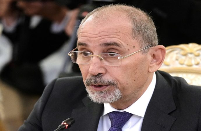 وزير الخارجية لنظرائه في الخليج ومصر: ضرورة أن تنتج المفاوضات تهدئة شاملة