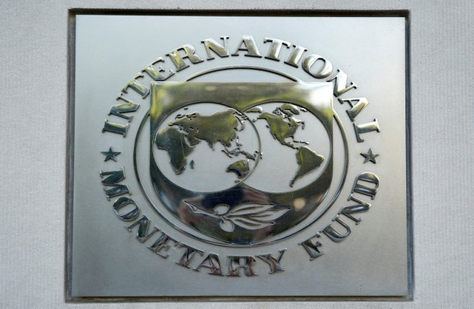 صندوق النقد يتوقع تباطؤ النمو العالمي إلى 3.1% العام الحالي والتضخم عند 4.4%