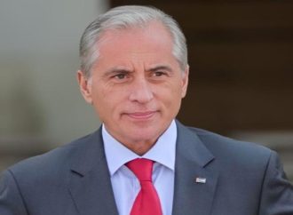 رئيس الوزراء: بفخر واعتزاز نحتفل اليوم بعلمنا الأردني
