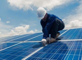 هيئة الطاقة: يمكن للمشتركين الاستغناء عن شبكة الكهرباء بالكامل