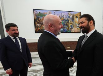 الرئيس العراقي يكلّف علي الزيدي بتشكيل الحكومة