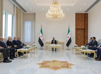 الشرع يلتقي وفدا فلسطينيا برئاسة الشيخ في دمشق