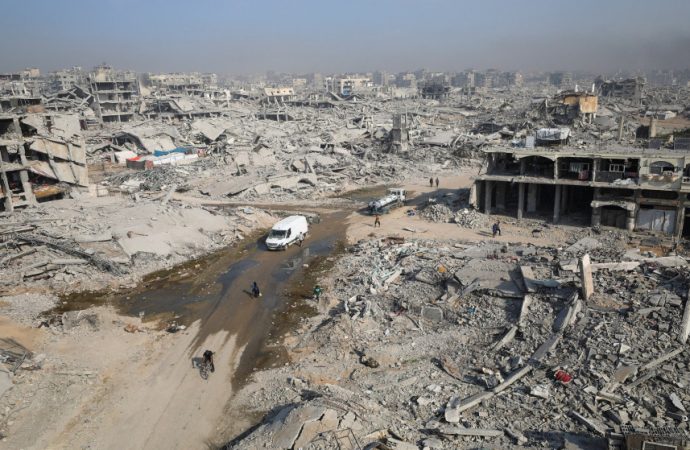 نحو 30 وسيلة إعلام دولية تطالب إسرائيل بإتاحة الوصول إلى غزة