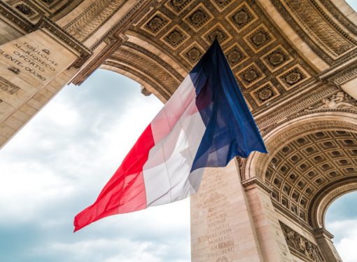 باريس تلمّح لإمكان إعادة النظر في اتفاق الاتحاد الأوروبي مع إسرائيل بسبب ضرباتها في لبنان