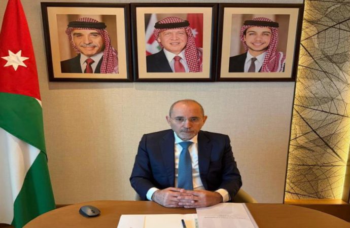 الصفدي: ندعم جهود الحكومة اللبنانية في فرض سيادتها الكاملة على أراضيها