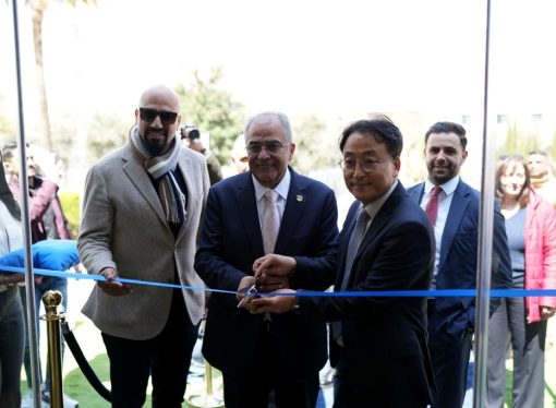 سامسونج إلكترونيكس المشرق العربي تفتتح معرضها في عمان الأهلية وتوقّعان مذكرة تعاون