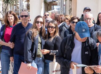 وصول طائرة عارضة فرنسية تقل 105 سائح إلى الأردن بدعم من هيئة تنشيط السياحة